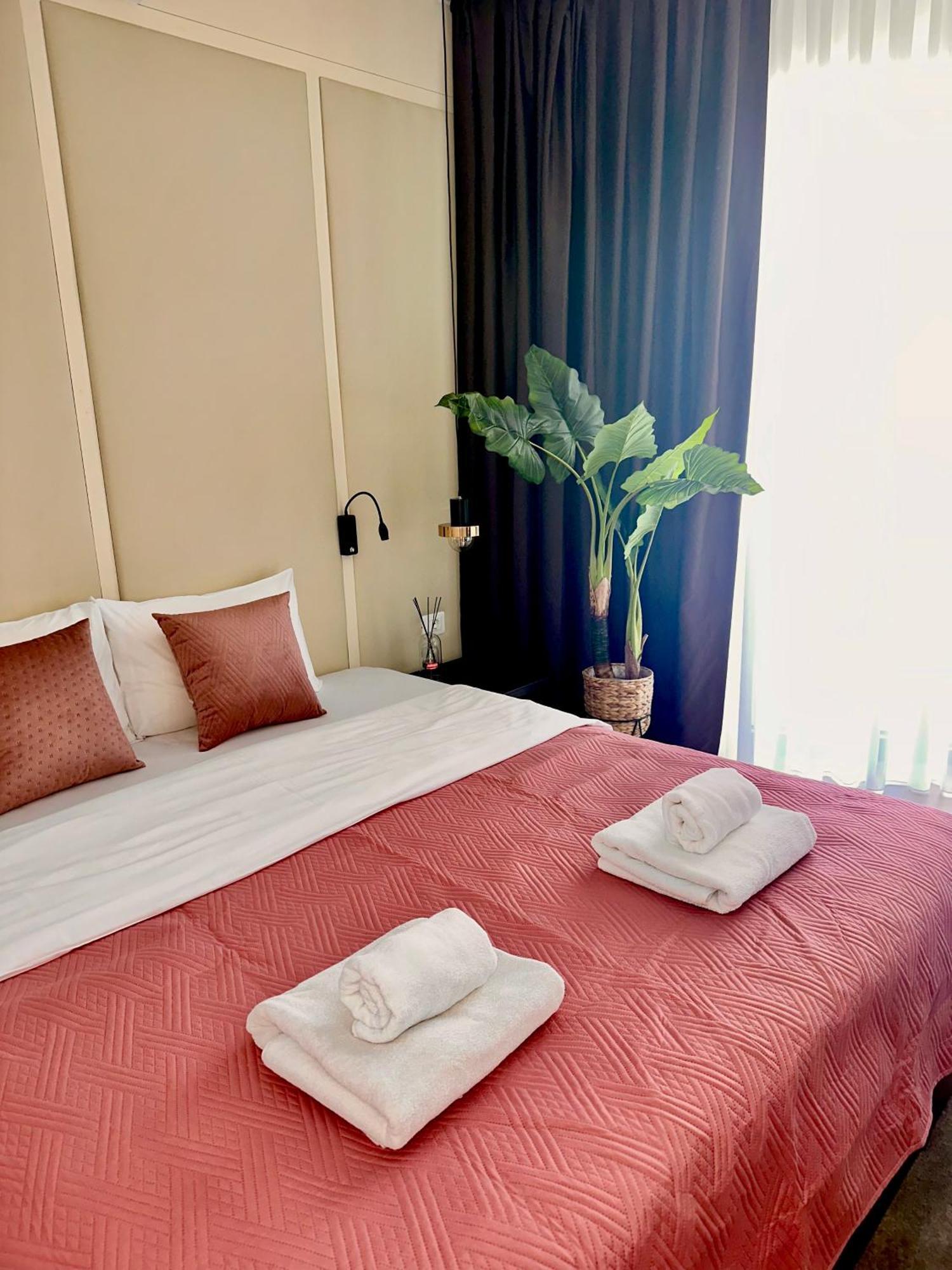 Green Stone Apartments Hotel Rafajlovići Εξωτερικό φωτογραφία